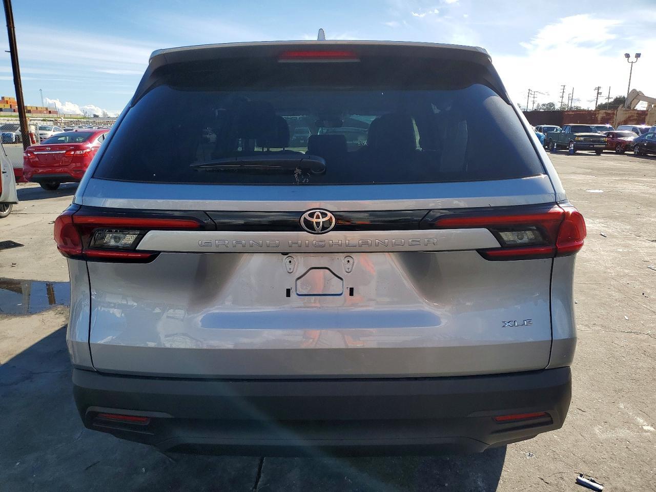 2025 TOYOTA HIGHLANDER