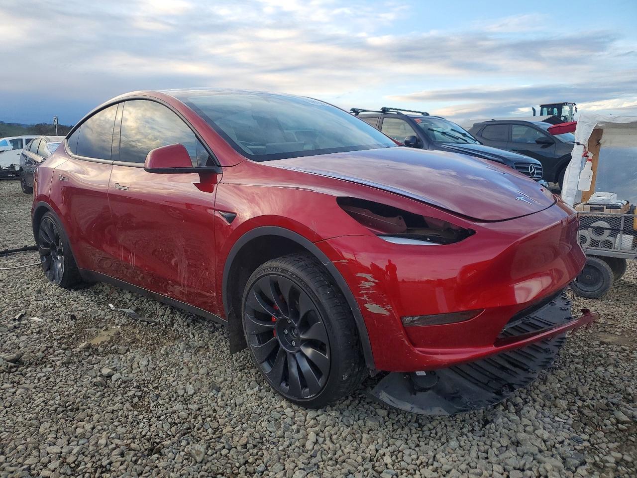 2024 TESLA MODEL Y