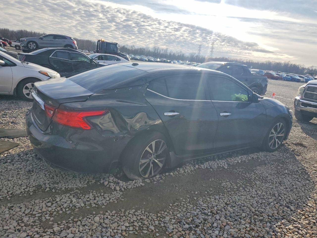 2017 NISSAN Maxima