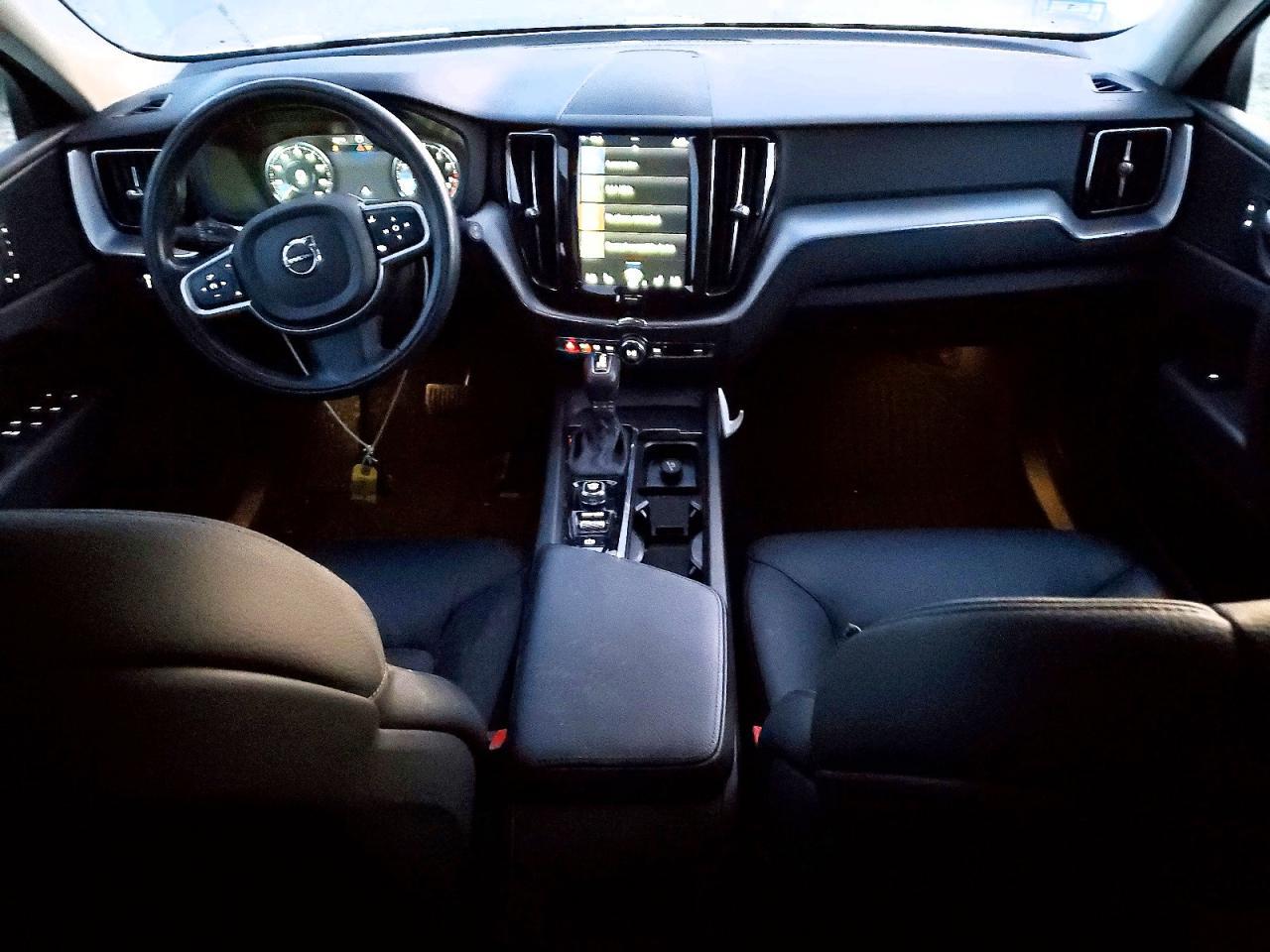 2020 VOLVO XC60