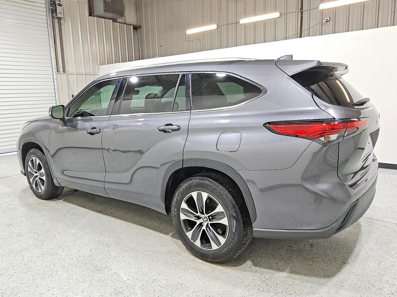 2021 TOYOTA HIGHLANDER