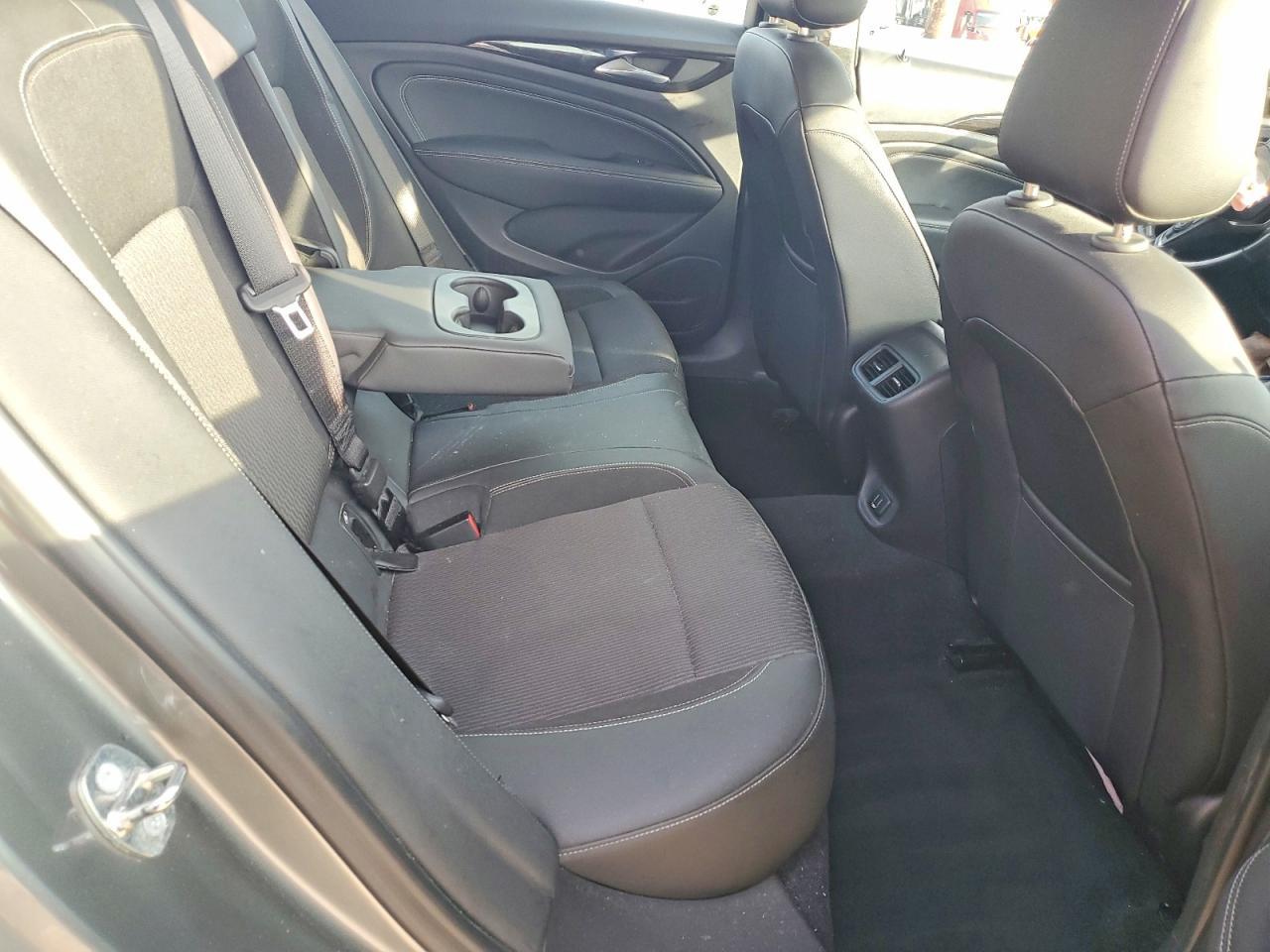 2018 BUICK Regal