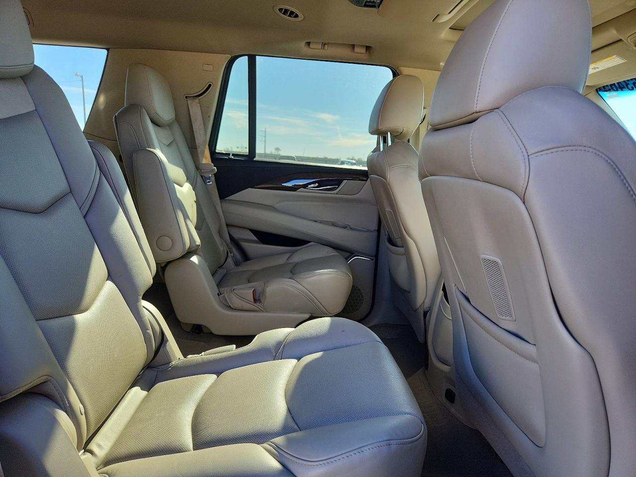 2018 CADILLAC ESCALADE
