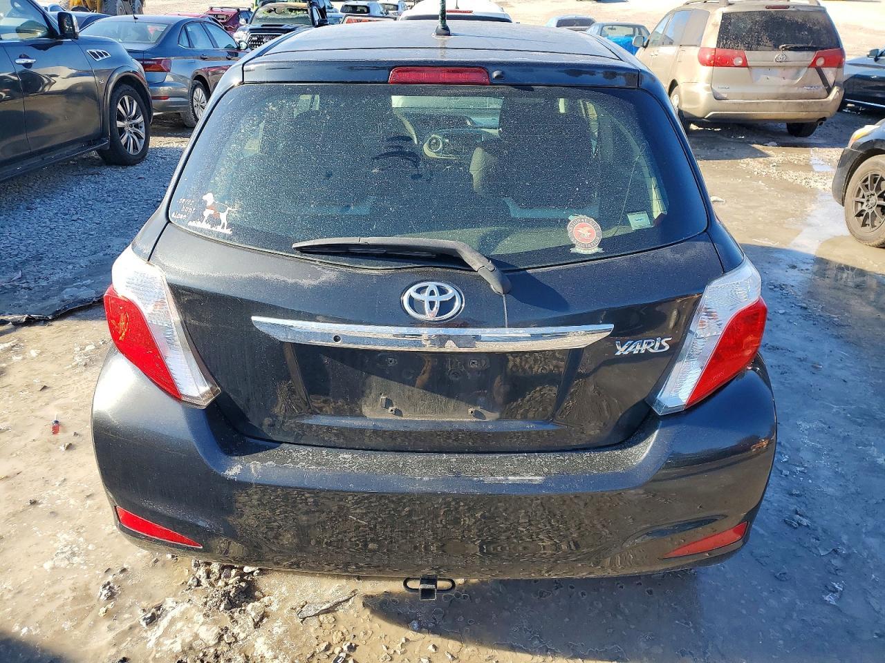 2012 TOYOTA YARIS