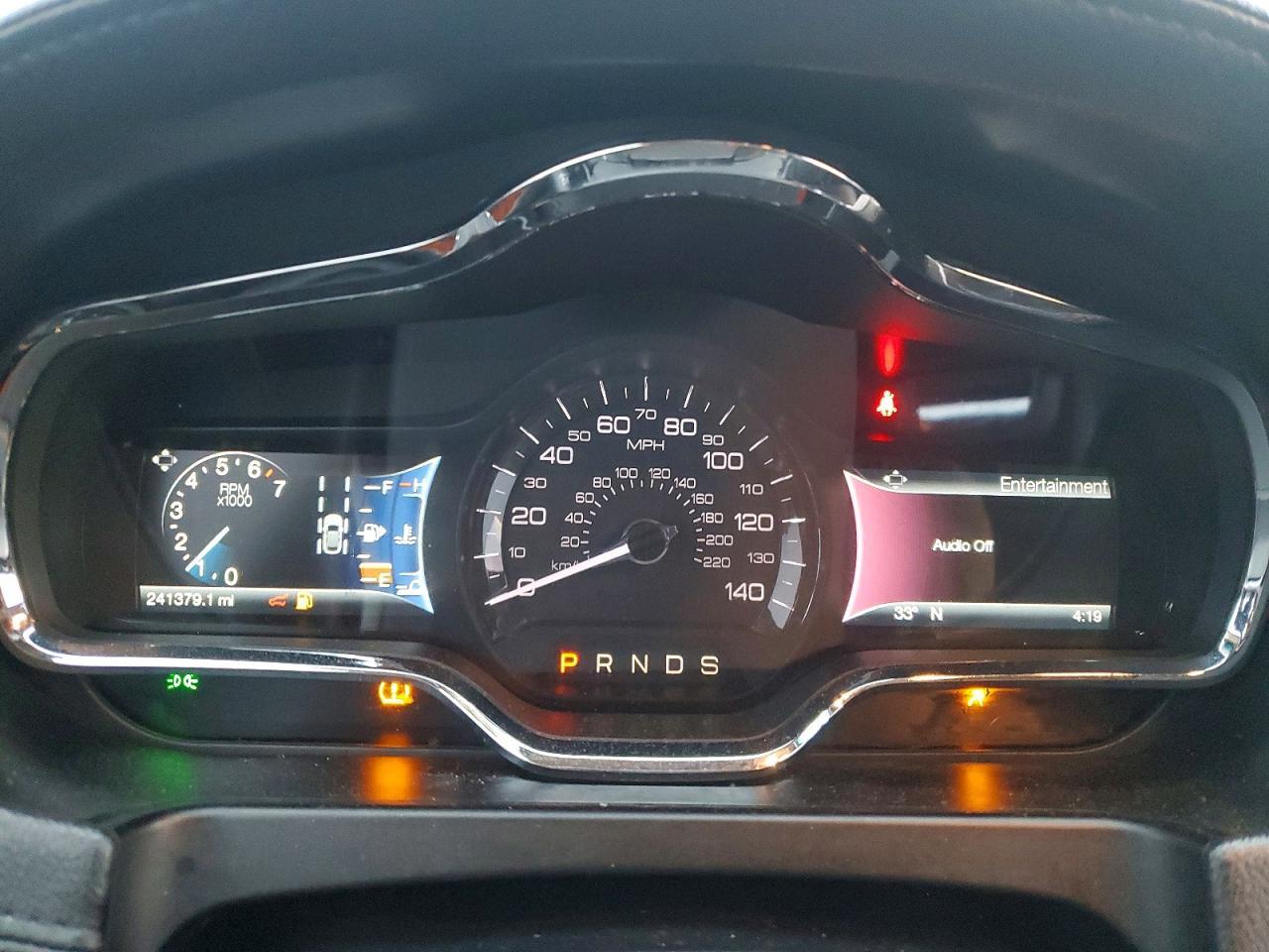 2019 LINCOLN MKT
