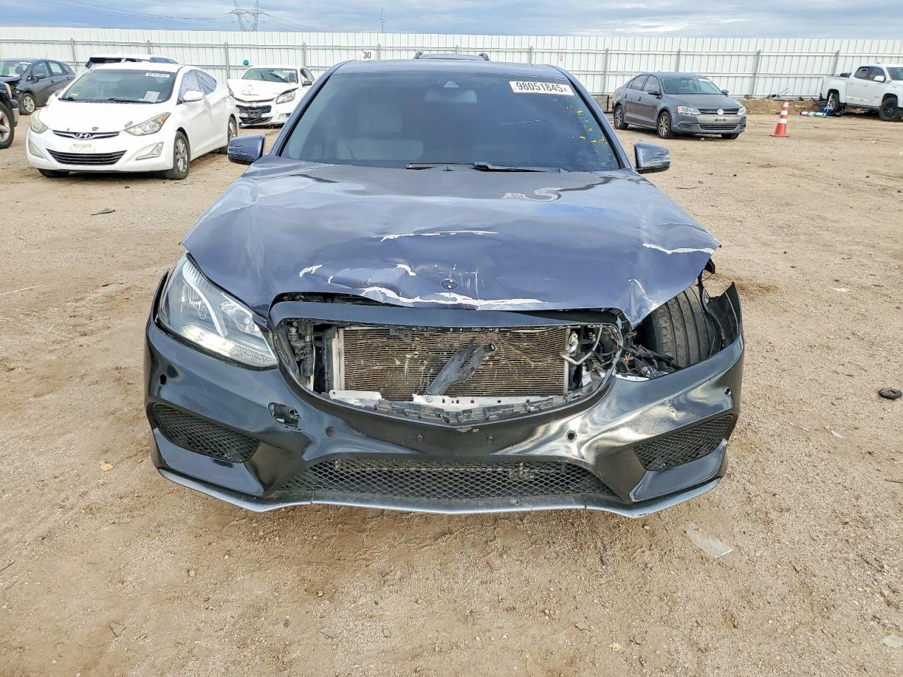 2016 MERCEDES-BENZ E-Class