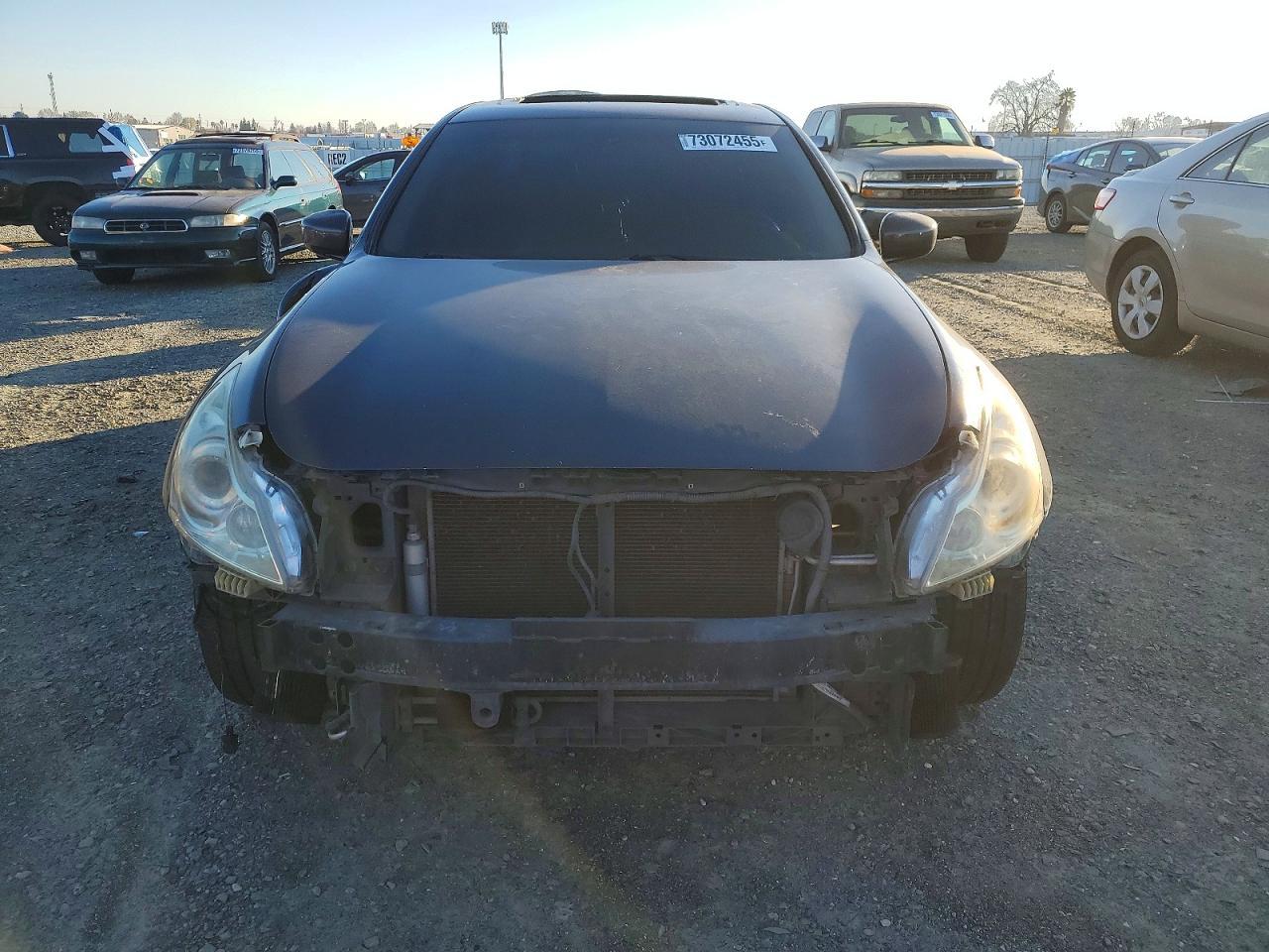 2011 INFINITI G37