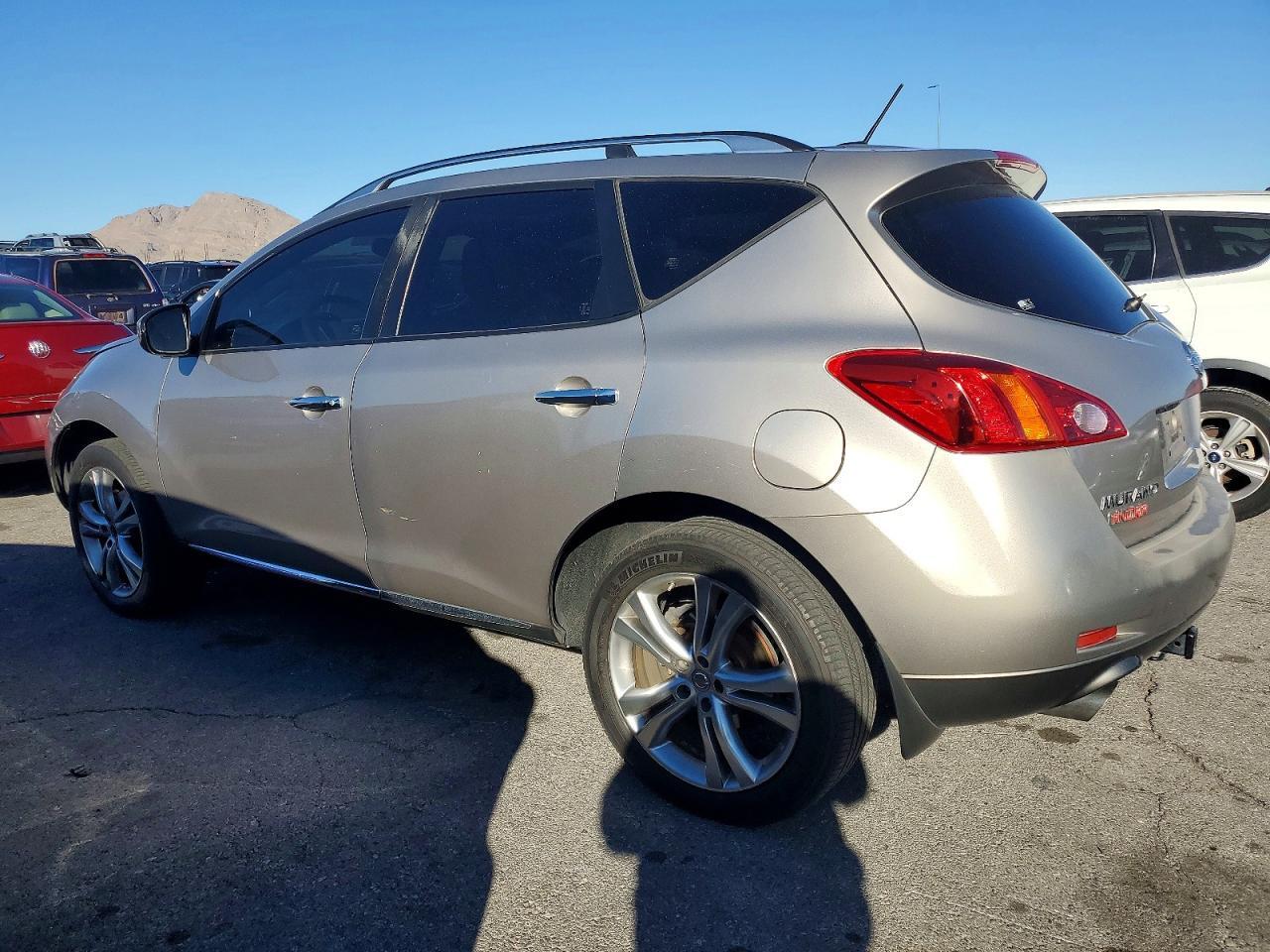 2010 NISSAN MURANO