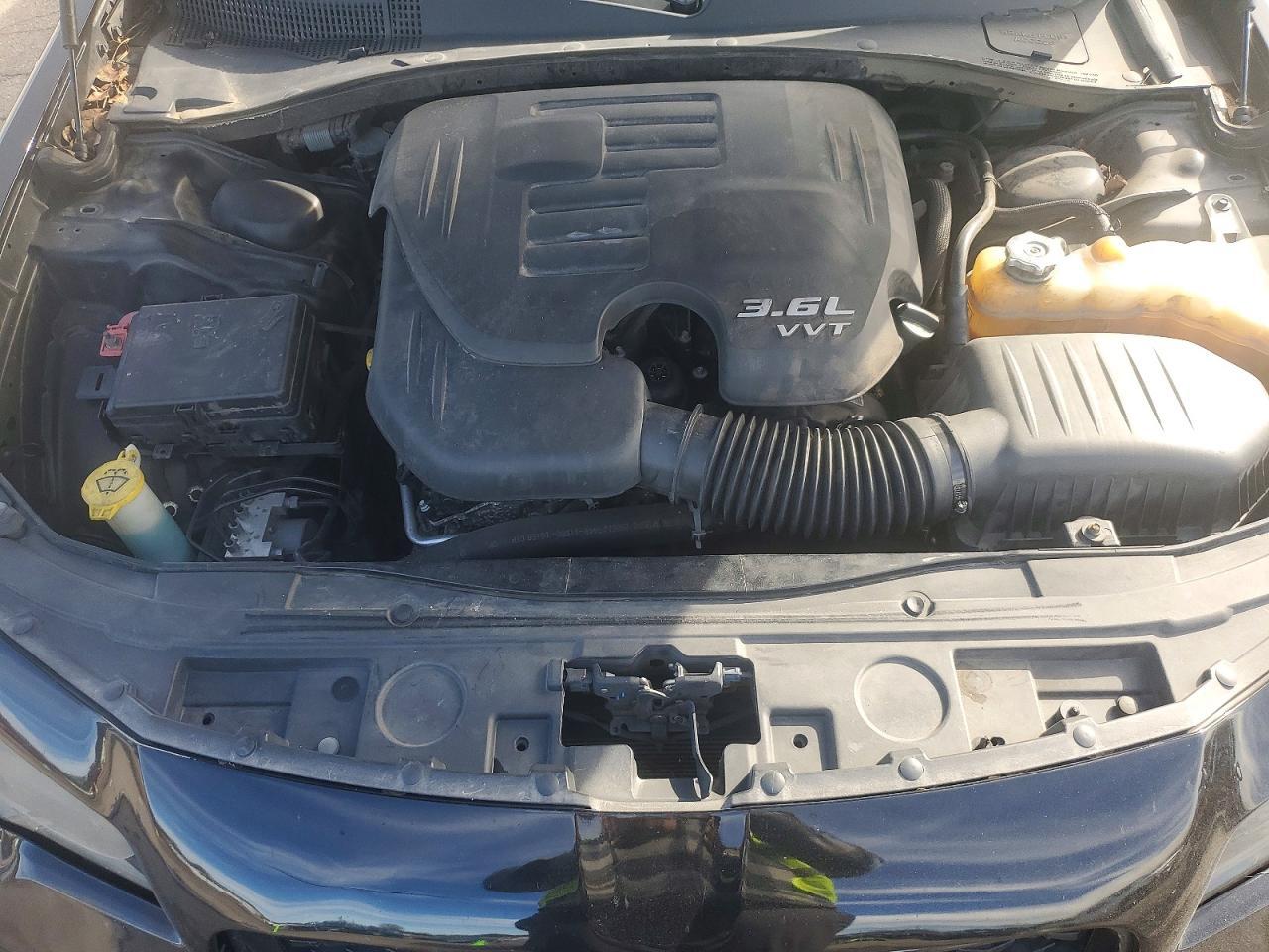 2019 CHRYSLER 300