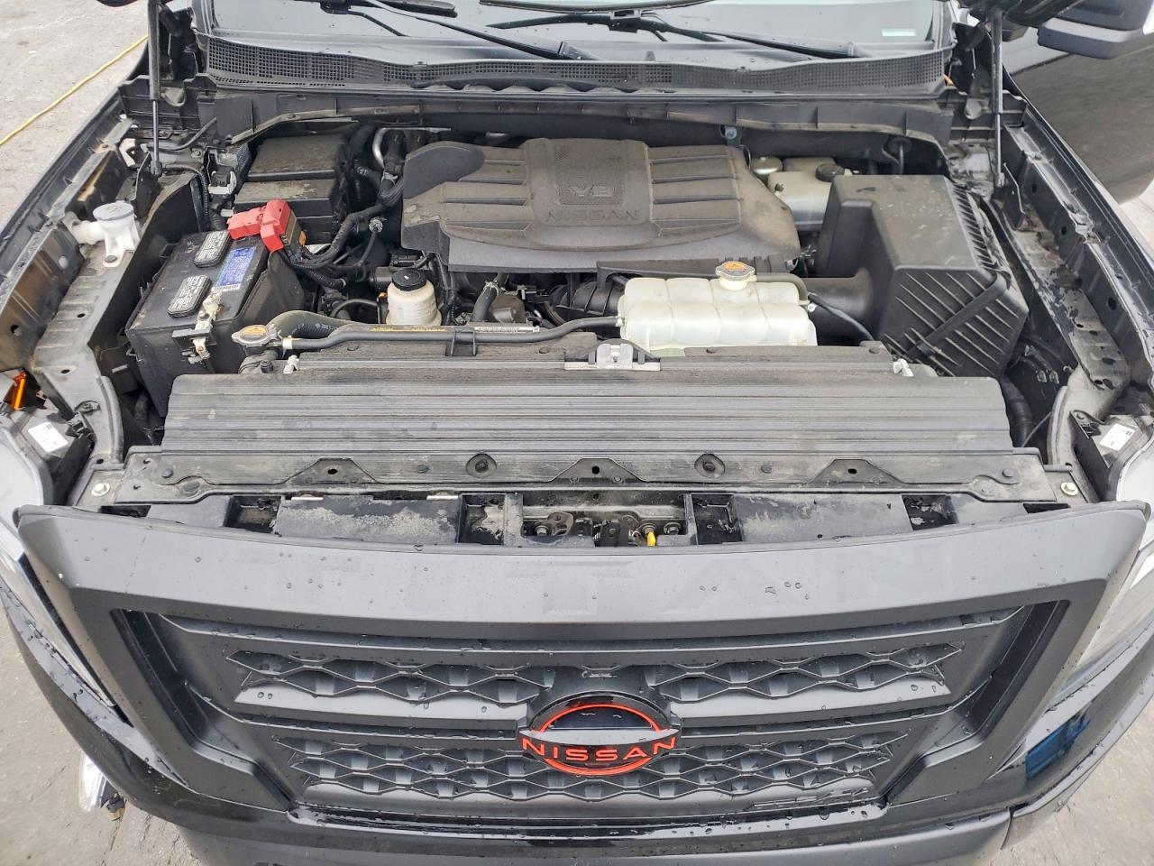 2024 NISSAN Titan