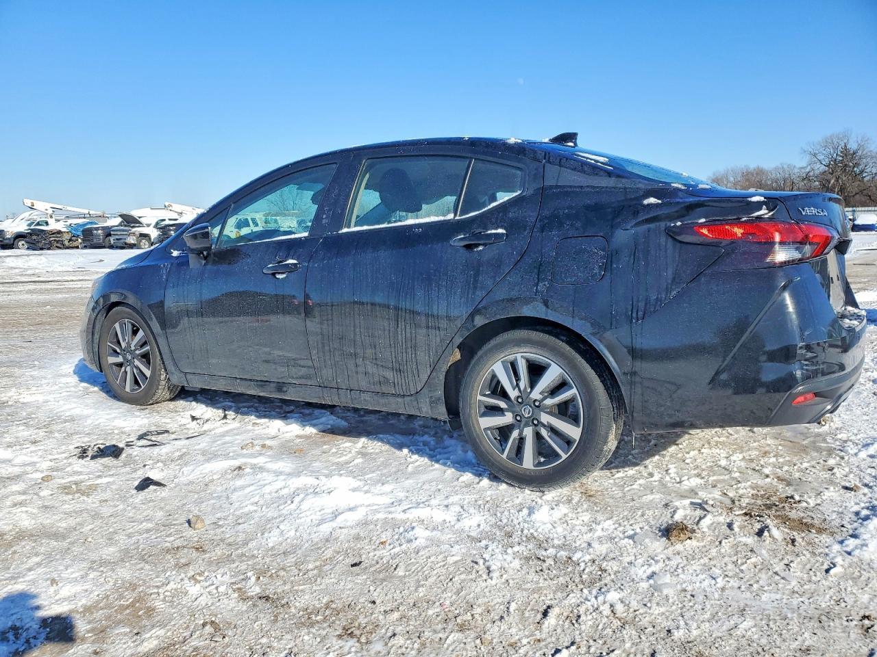 2021 NISSAN VERSA