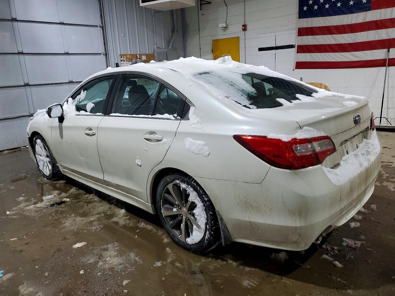 2016 SUBARU Legacy