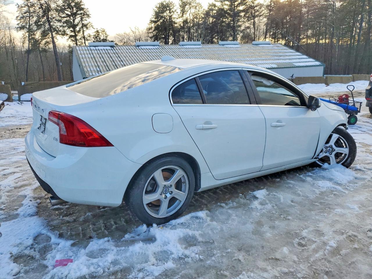 2013 VOLVO S60