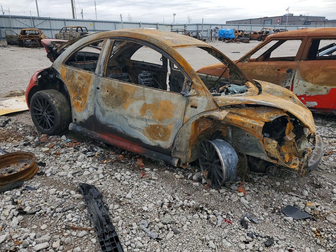 2003 VOLKSWAGEN Beetle