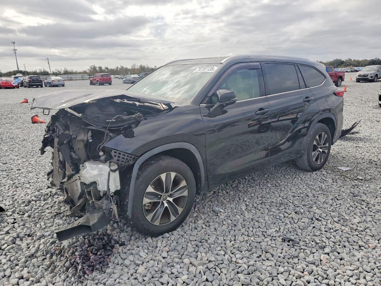 2022 TOYOTA HIGHLANDER