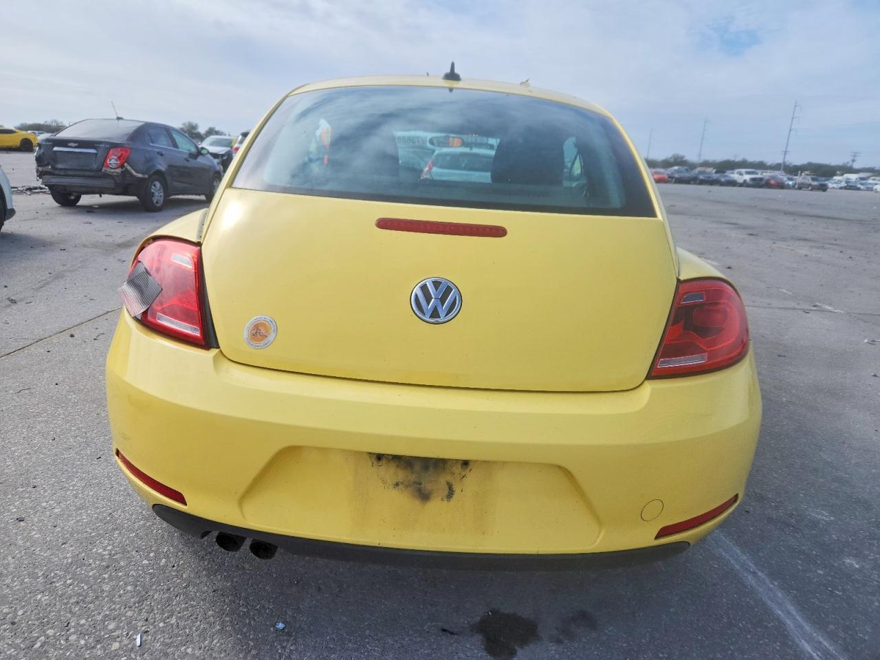 2012 VOLKSWAGEN Beetle