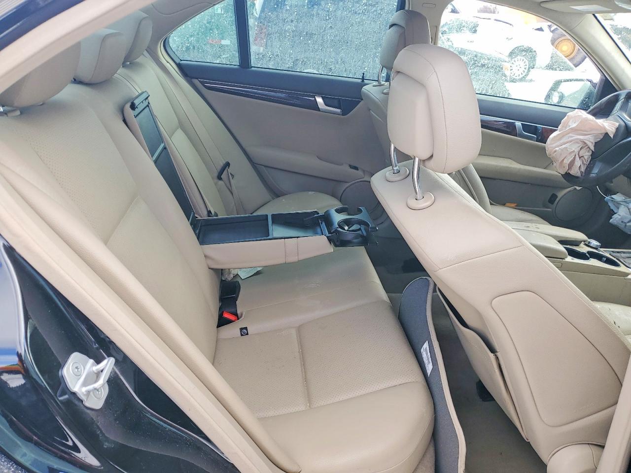 2012 MERCEDES-BENZ C-CLASS
