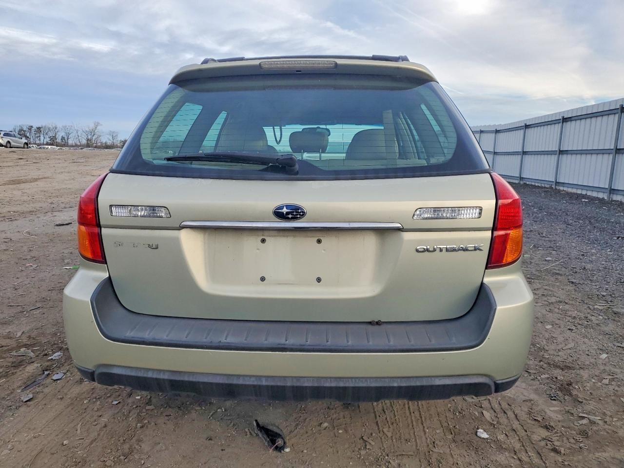 2005 SUBARU Legacy