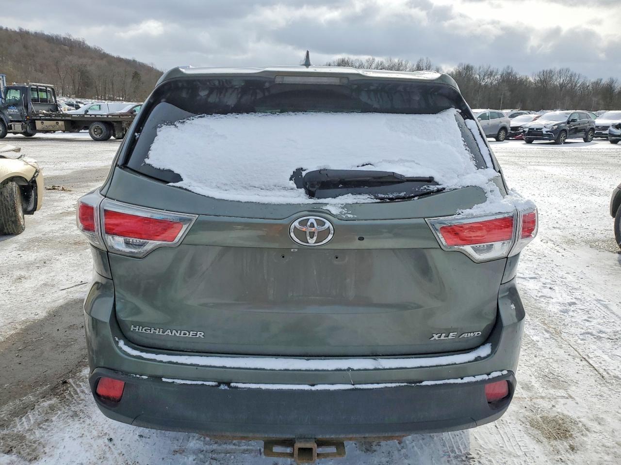 2015 TOYOTA HIGHLANDER