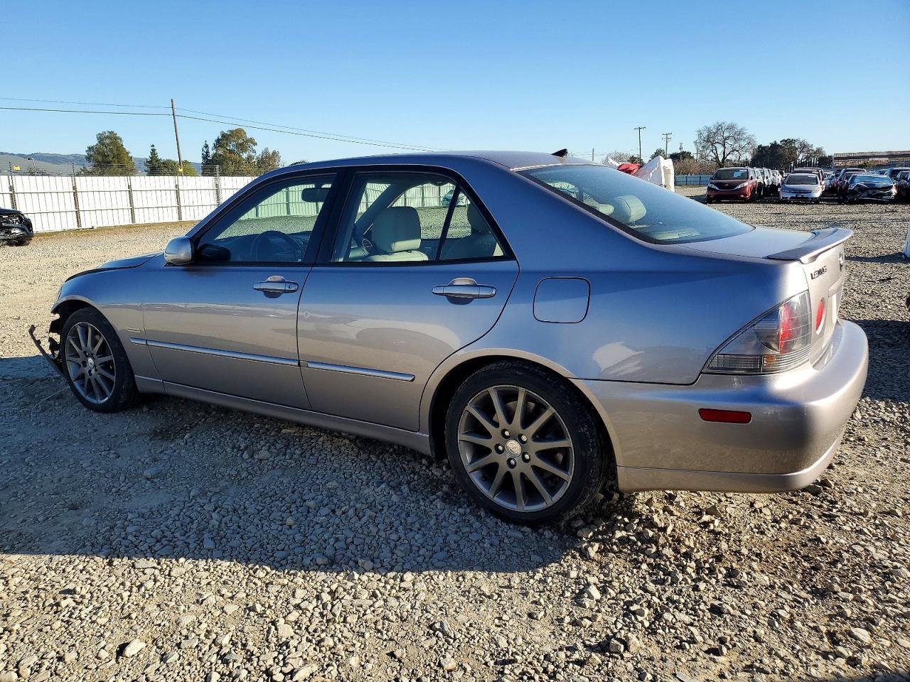 2004 LEXUS IS 300