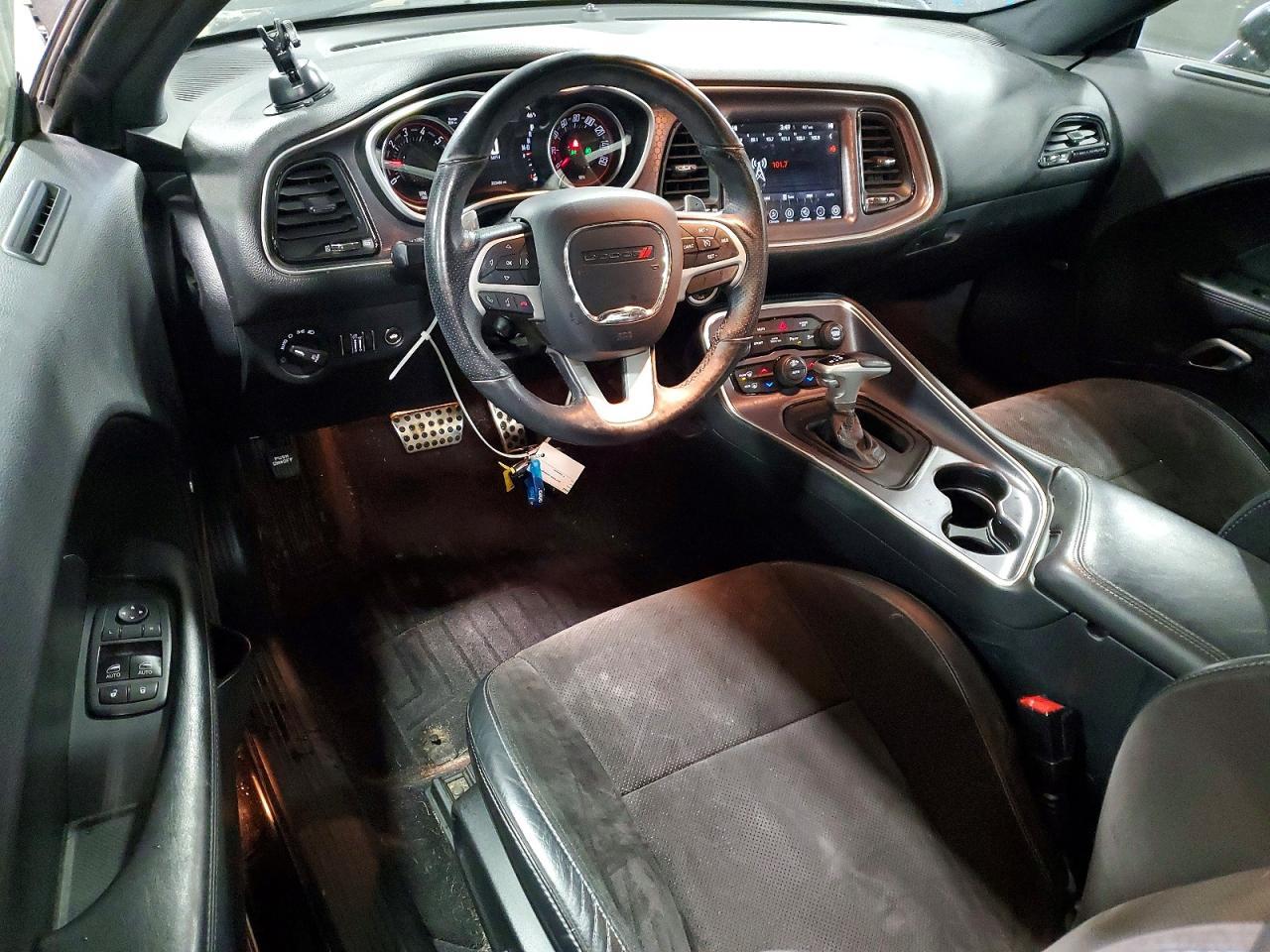 2017 DODGE Challenger