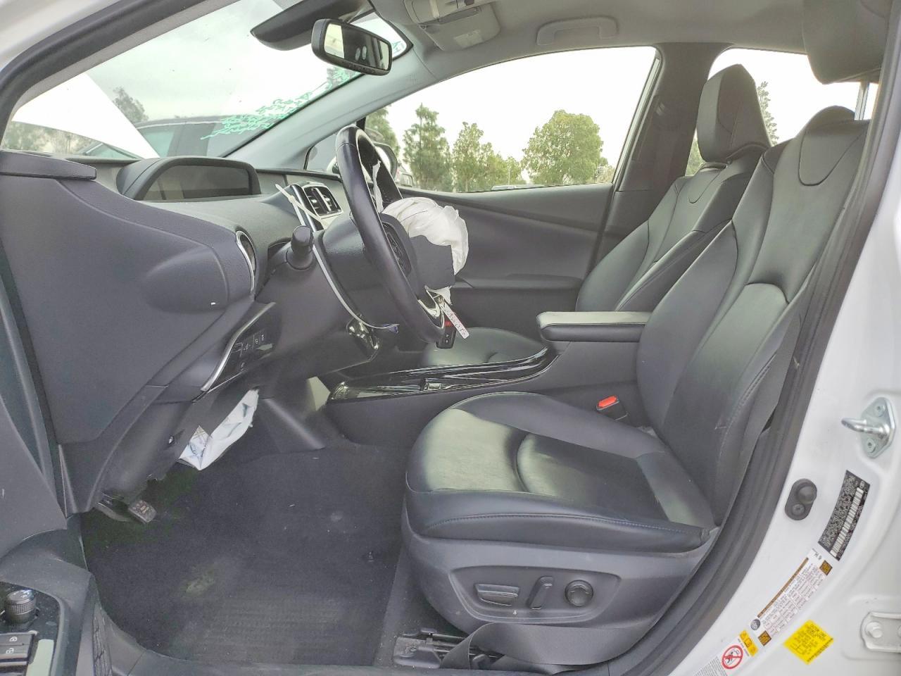 2022 TOYOTA PRIUS