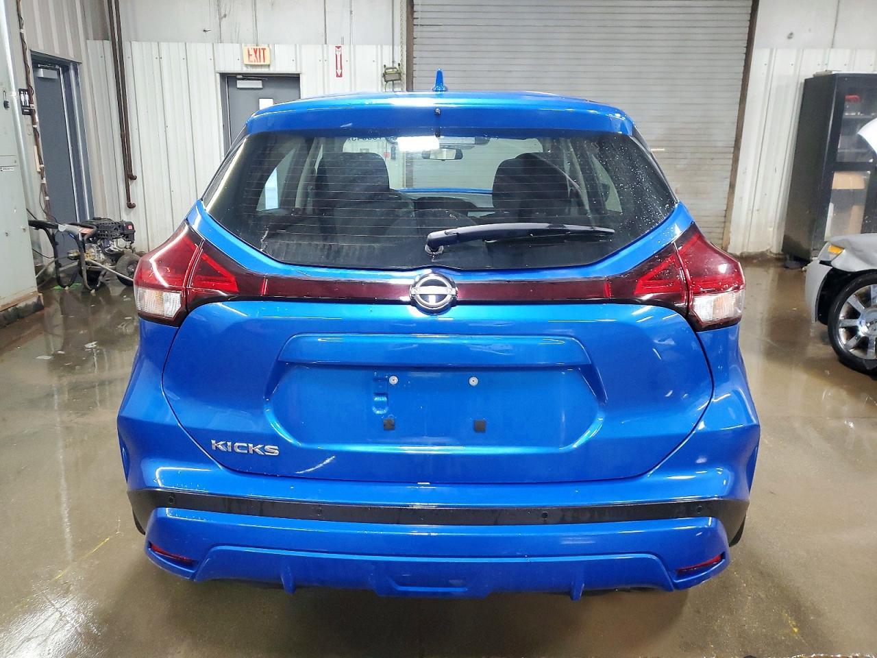 2023 NISSAN KICKS
