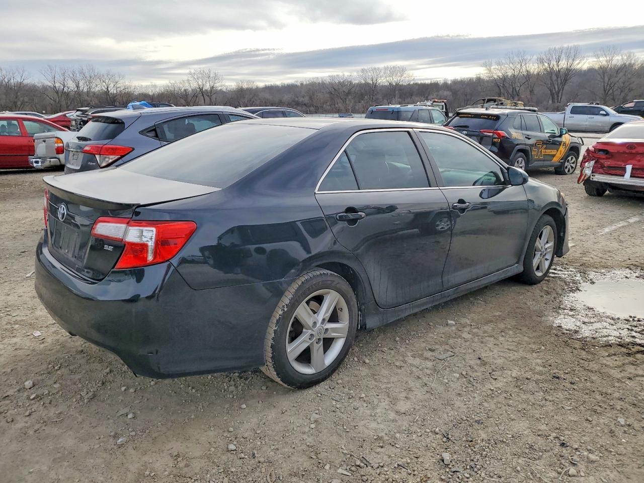 2013 TOYOTA CAMRY