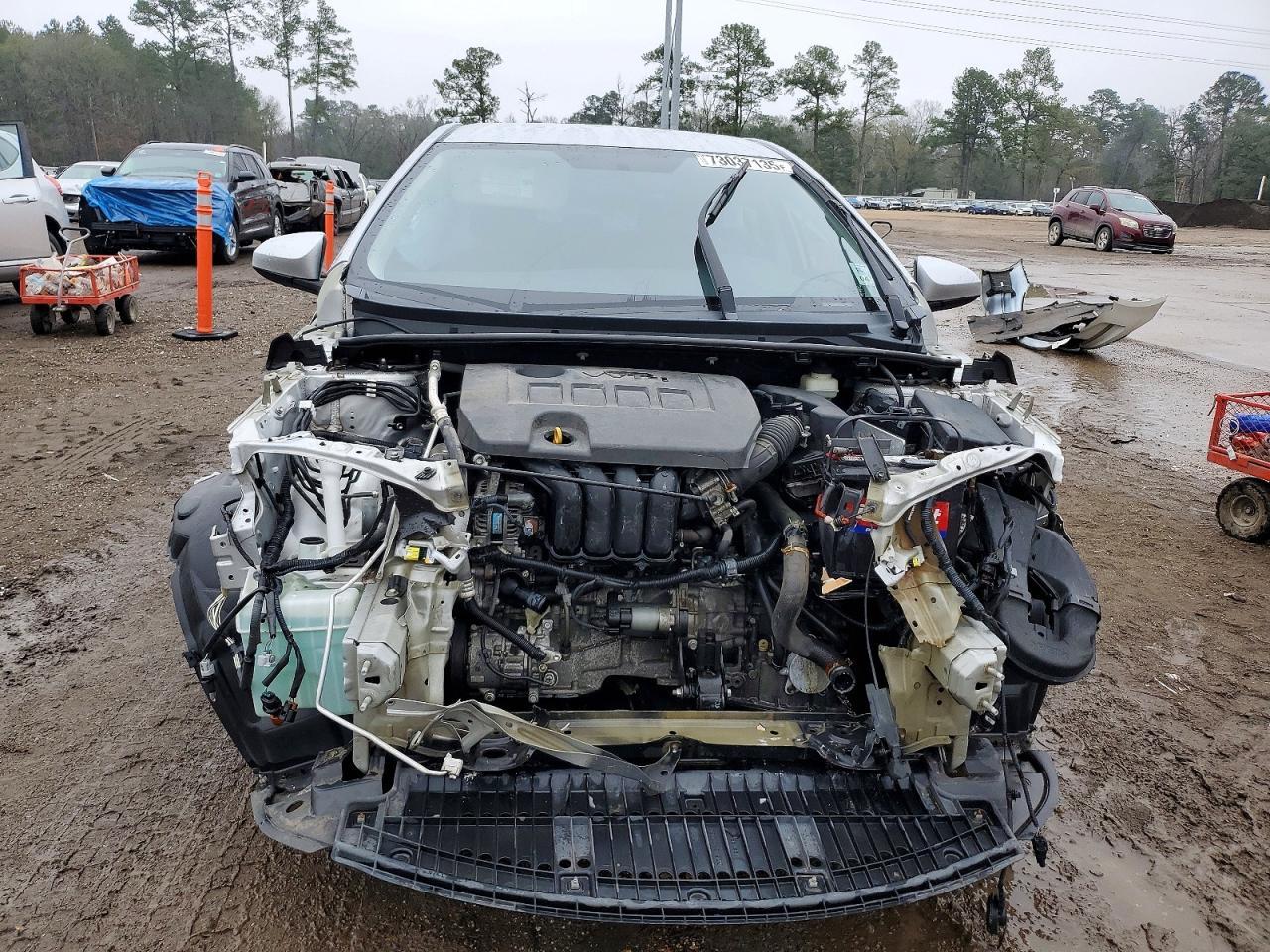 2015 TOYOTA COROLLA