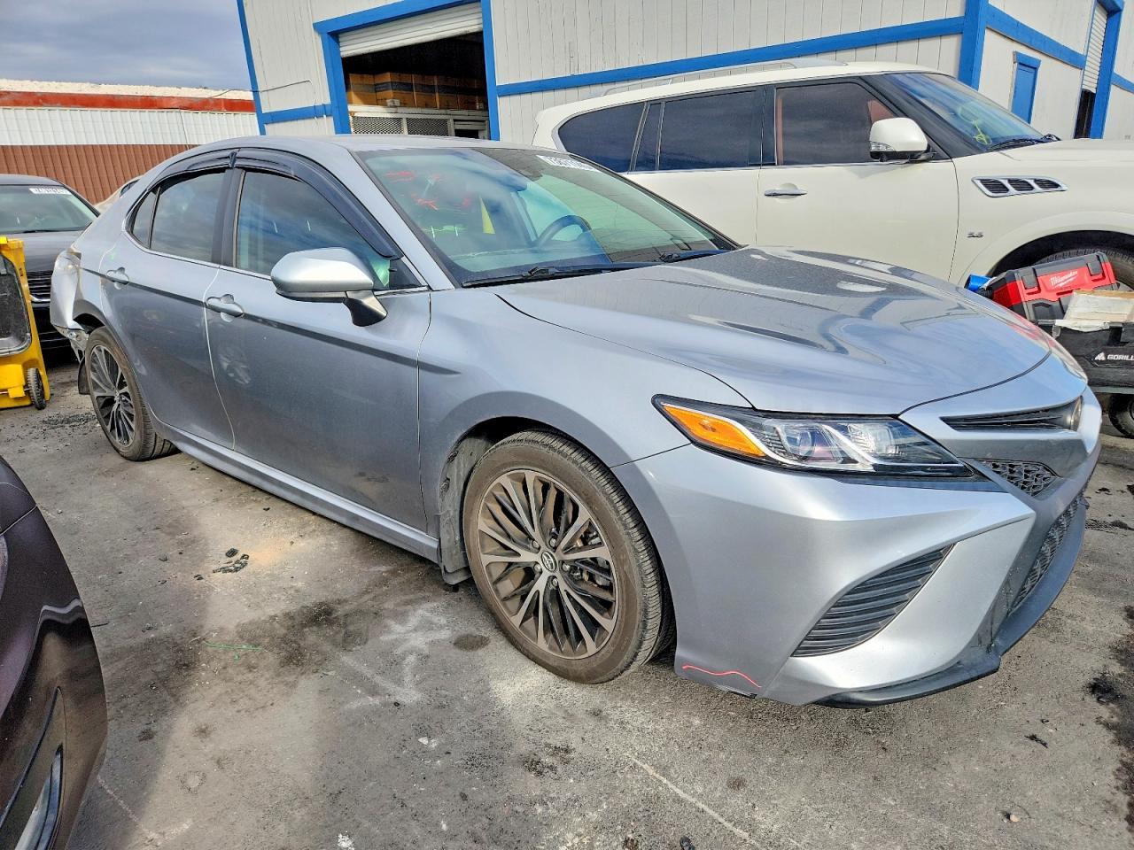 2019 TOYOTA CAMRY