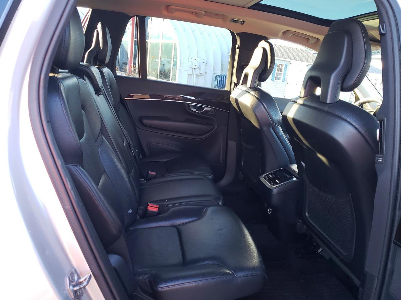 2017 VOLVO XC90