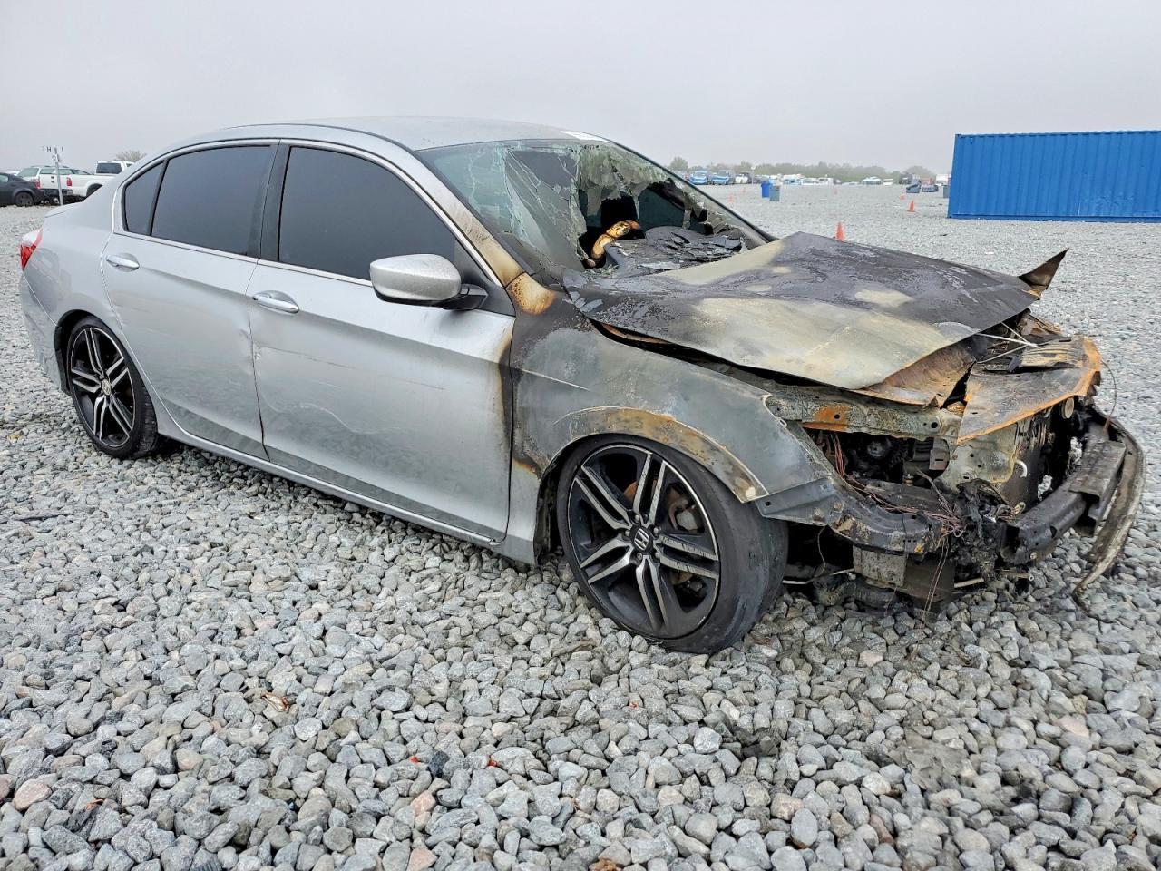 2015 HONDA ACCORD