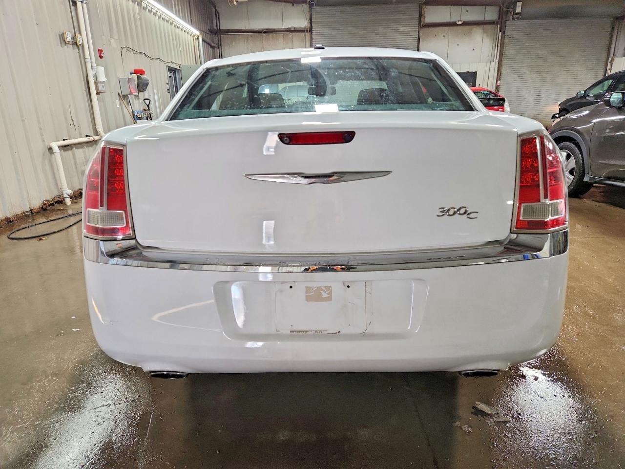 2011 CHRYSLER 300