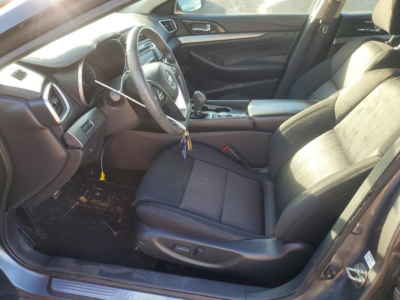 2017 NISSAN Maxima