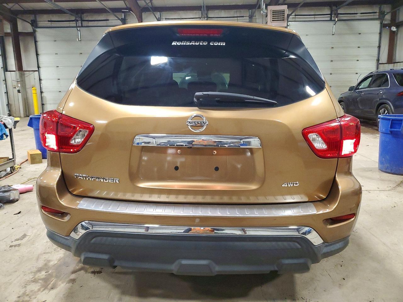 2017 NISSAN PATHFINDER
