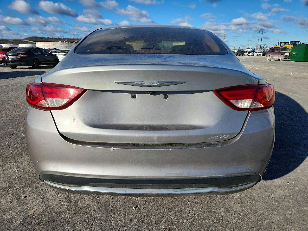 2015 CHRYSLER 200