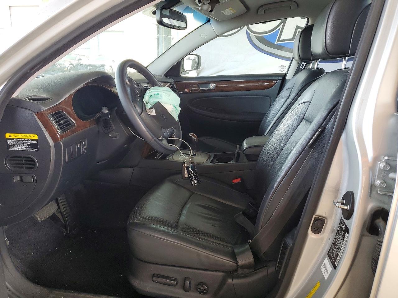 2010 HYUNDAI GENESIS