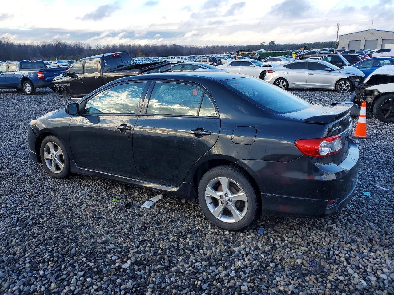 2013 TOYOTA COROLLA