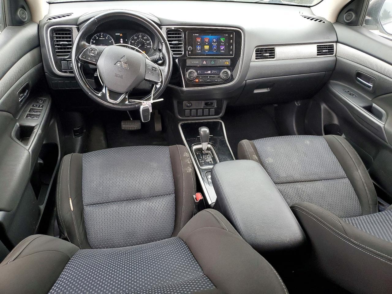2018 MITSUBISHI outlander