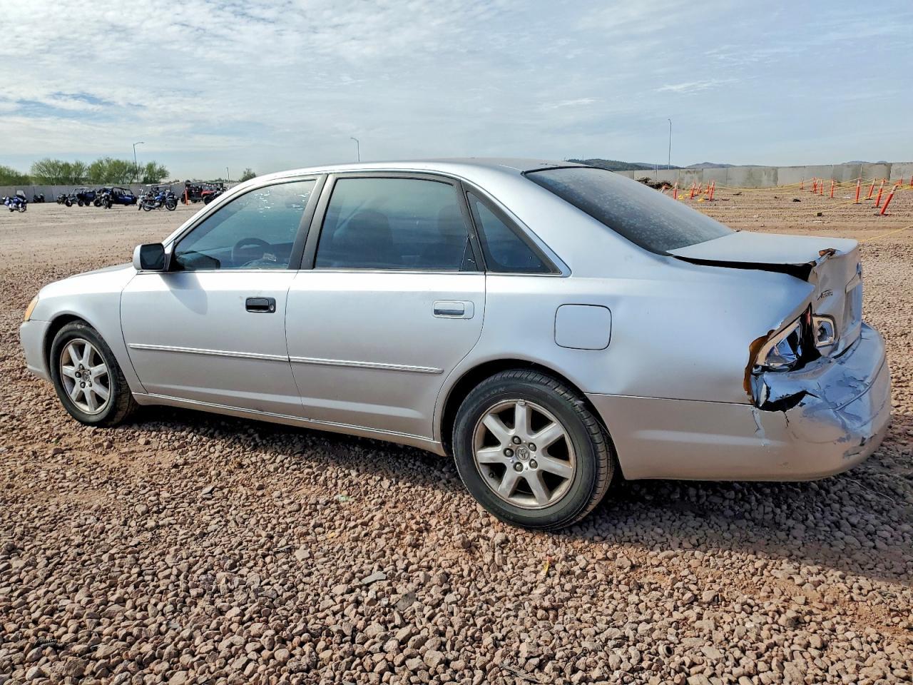 2000 TOYOTA Avalon