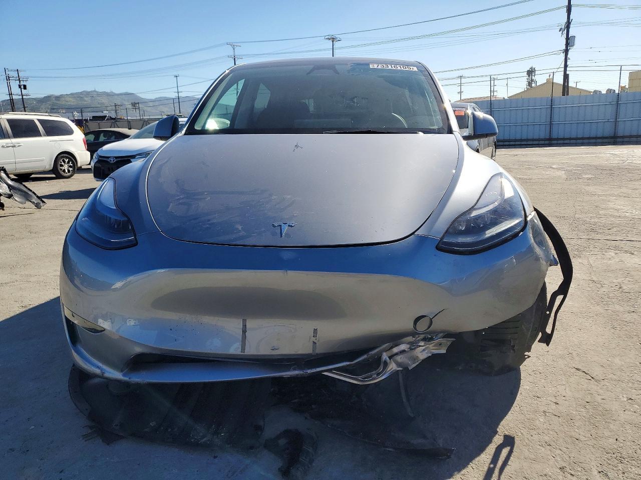2024 TESLA MODEL Y