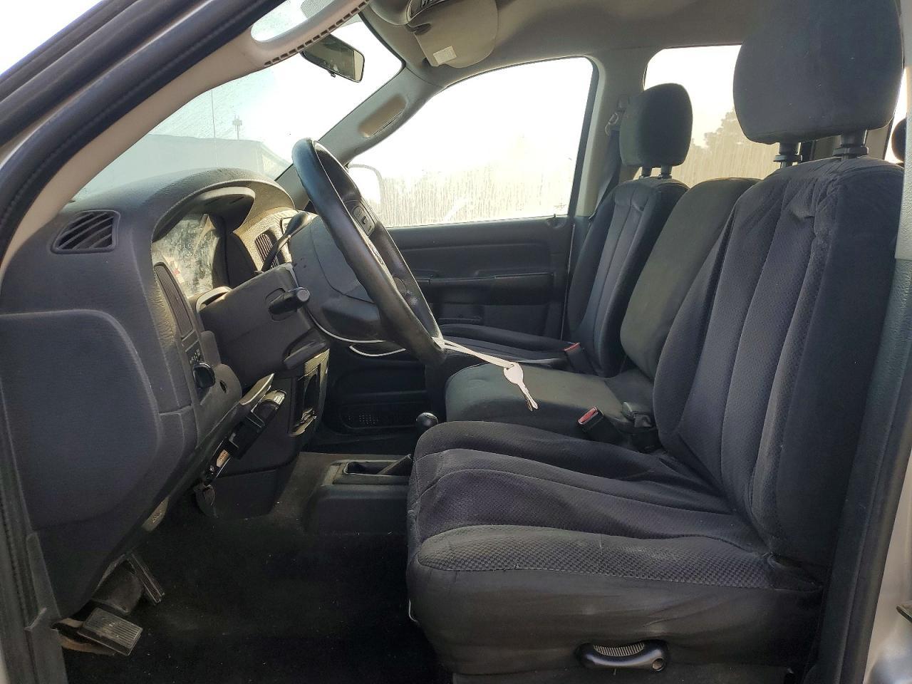 2004 DODGE RAM 1500