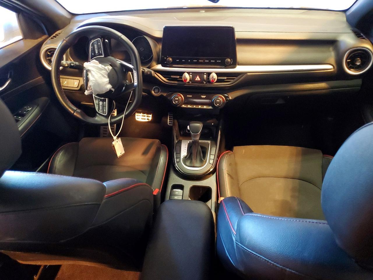 2023 KIA FORTE