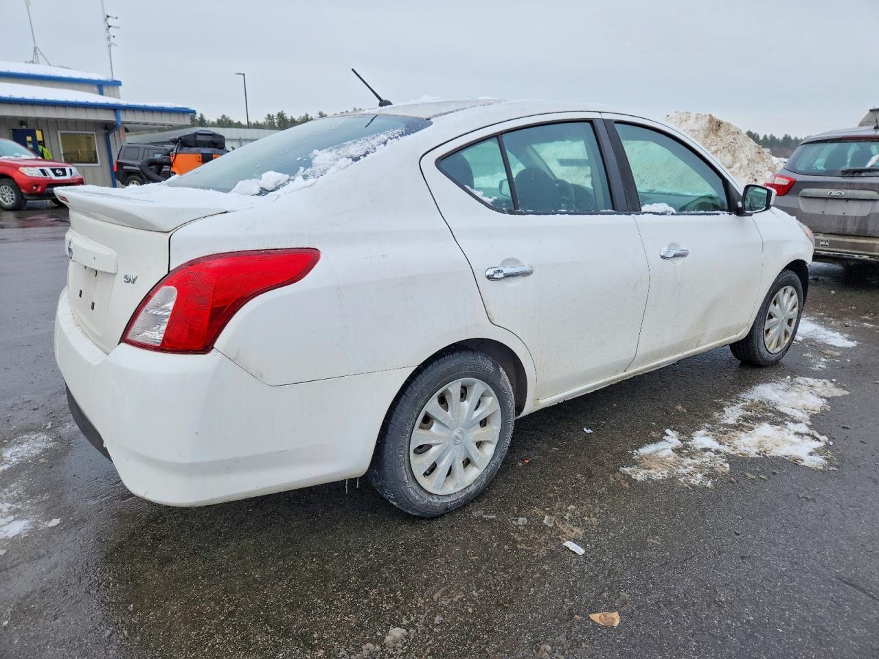2018 NISSAN VERSA