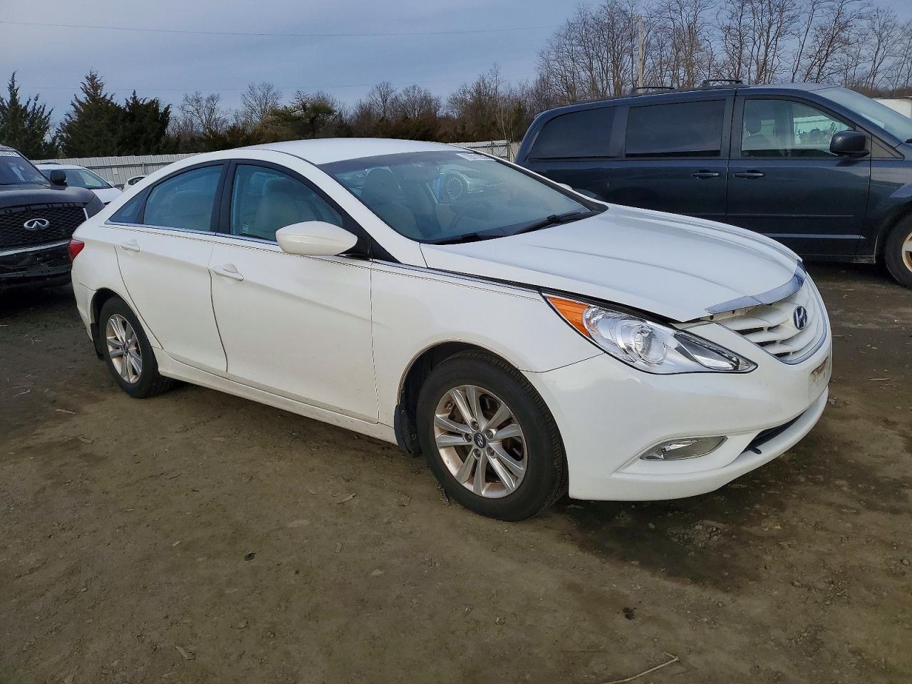 2013 HYUNDAI SONATA