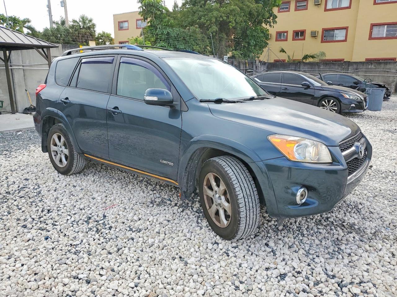 2009 TOYOTA RAV4