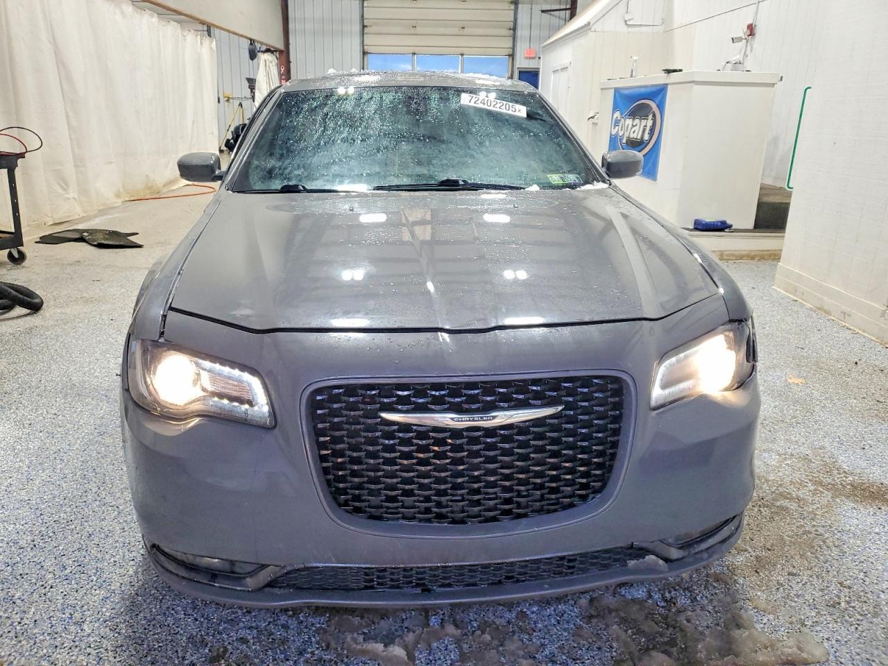 2017 CHRYSLER 300