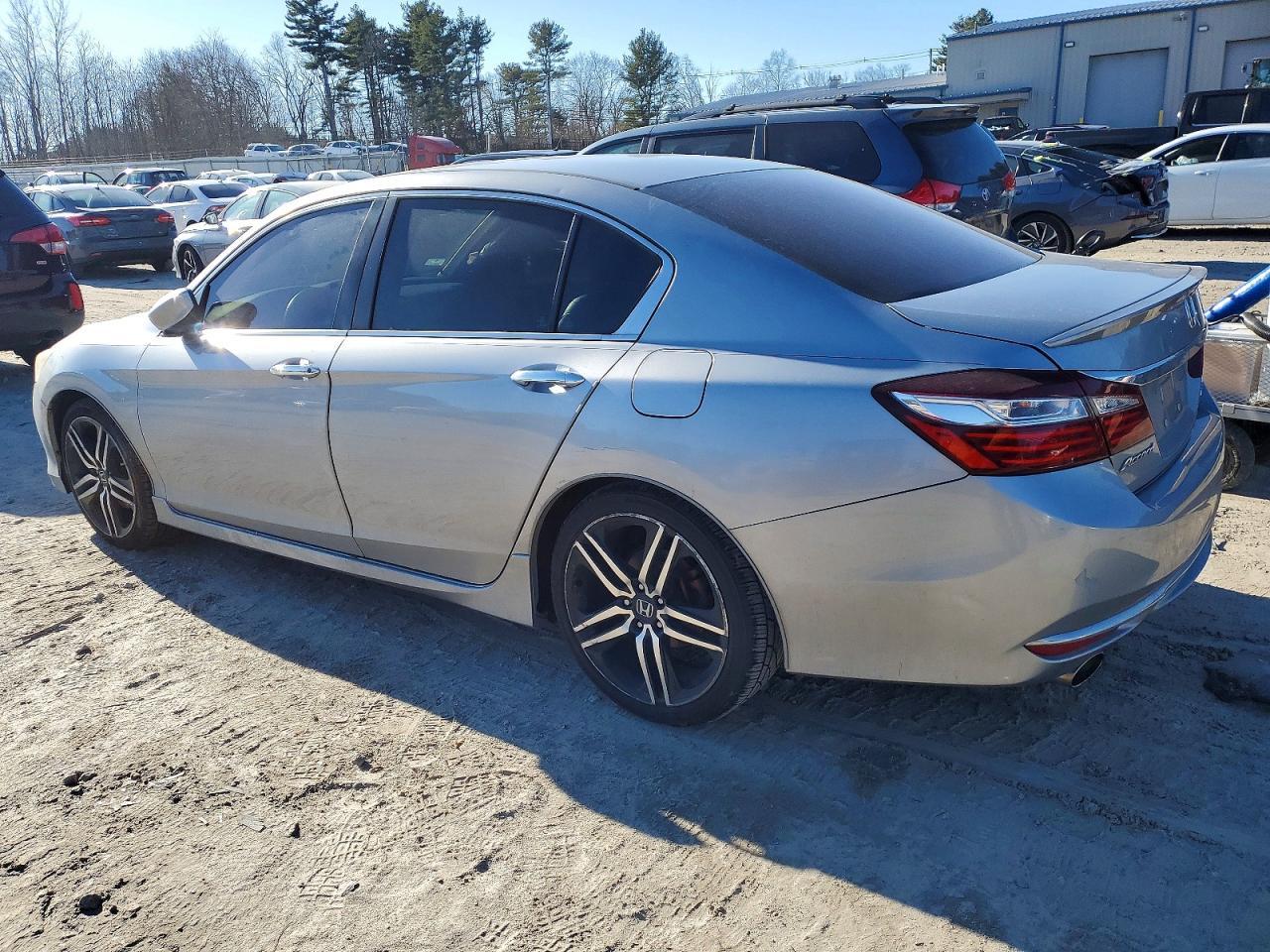 2017 HONDA ACCORD