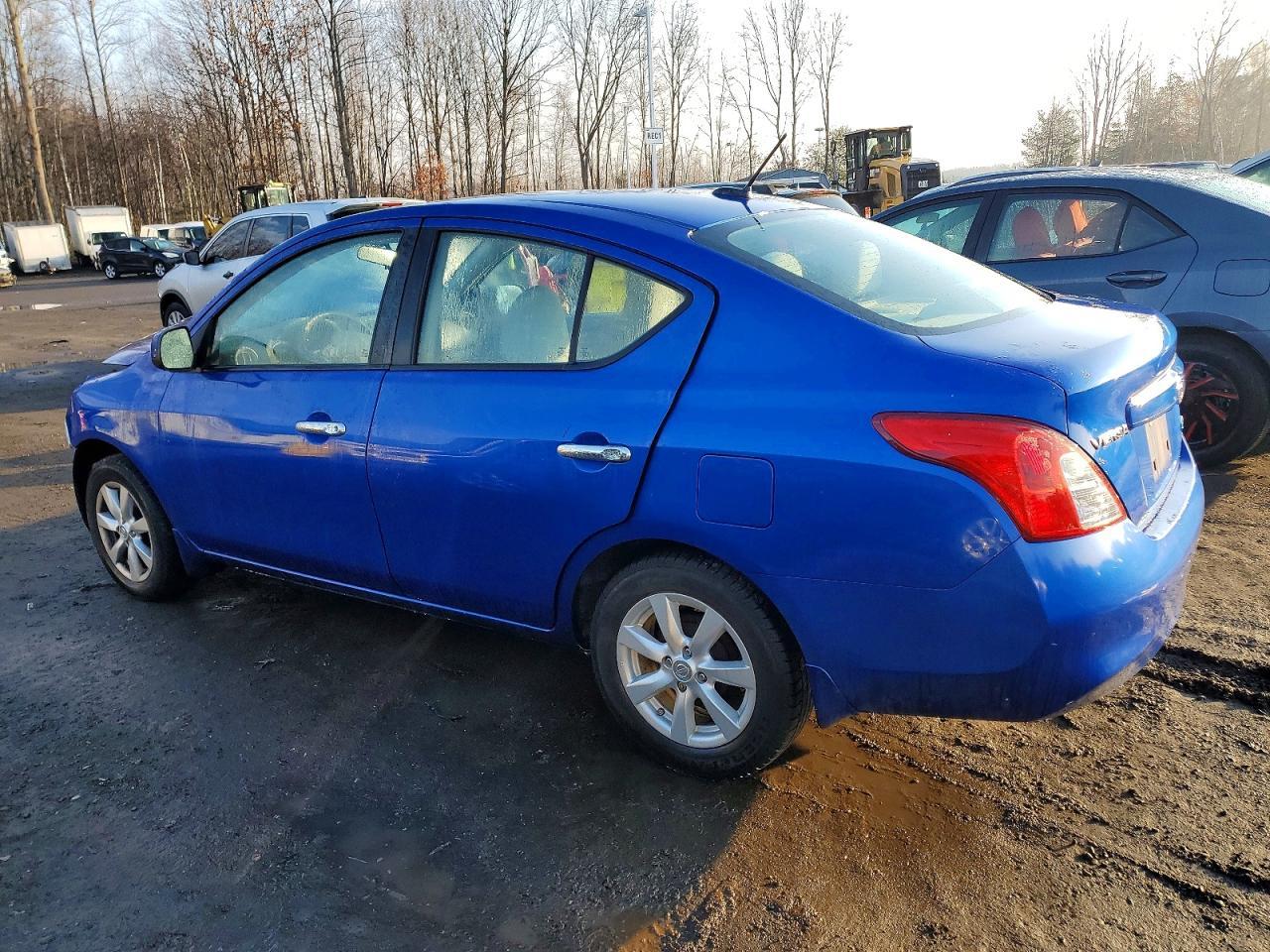 2012 NISSAN VERSA