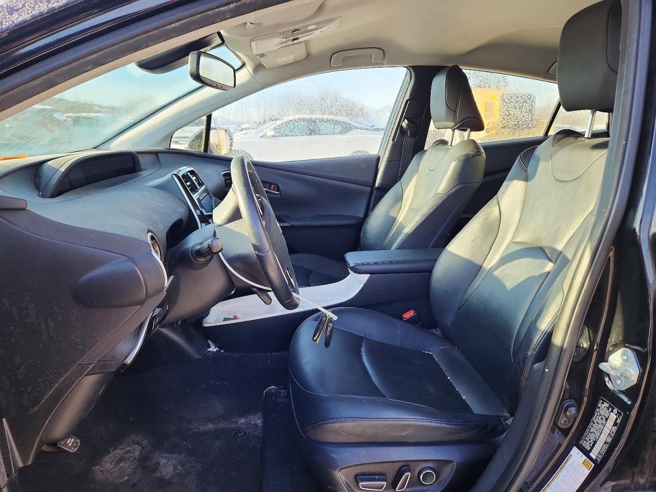 2017 TOYOTA PRIUS